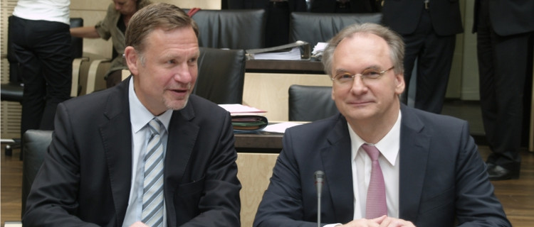 Im Bundesrat: Staatssekretär Dr. Michael Schneider und Ministerpräsident Dr. Reiner Haseloff